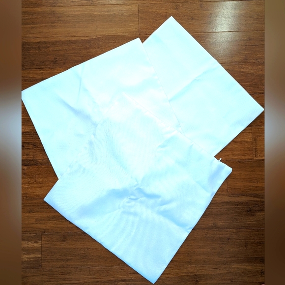3 white pillow covers. Brand new. 16x16 inches. - Picture 1 of 2